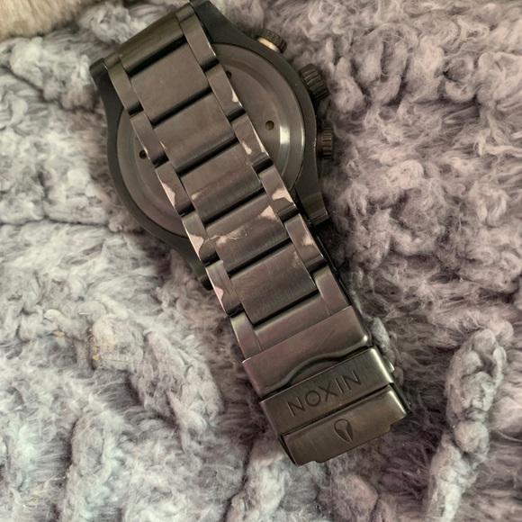 Nixon Men’s Watch - Picture 3 of 3